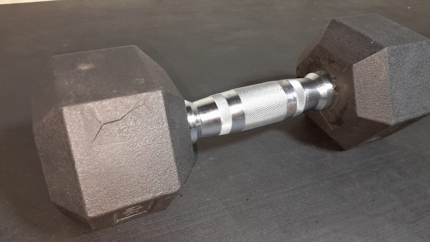 Halter Dumbbell Sextavado Emborrachado Cromado 6kg (SEMI-NOVO)