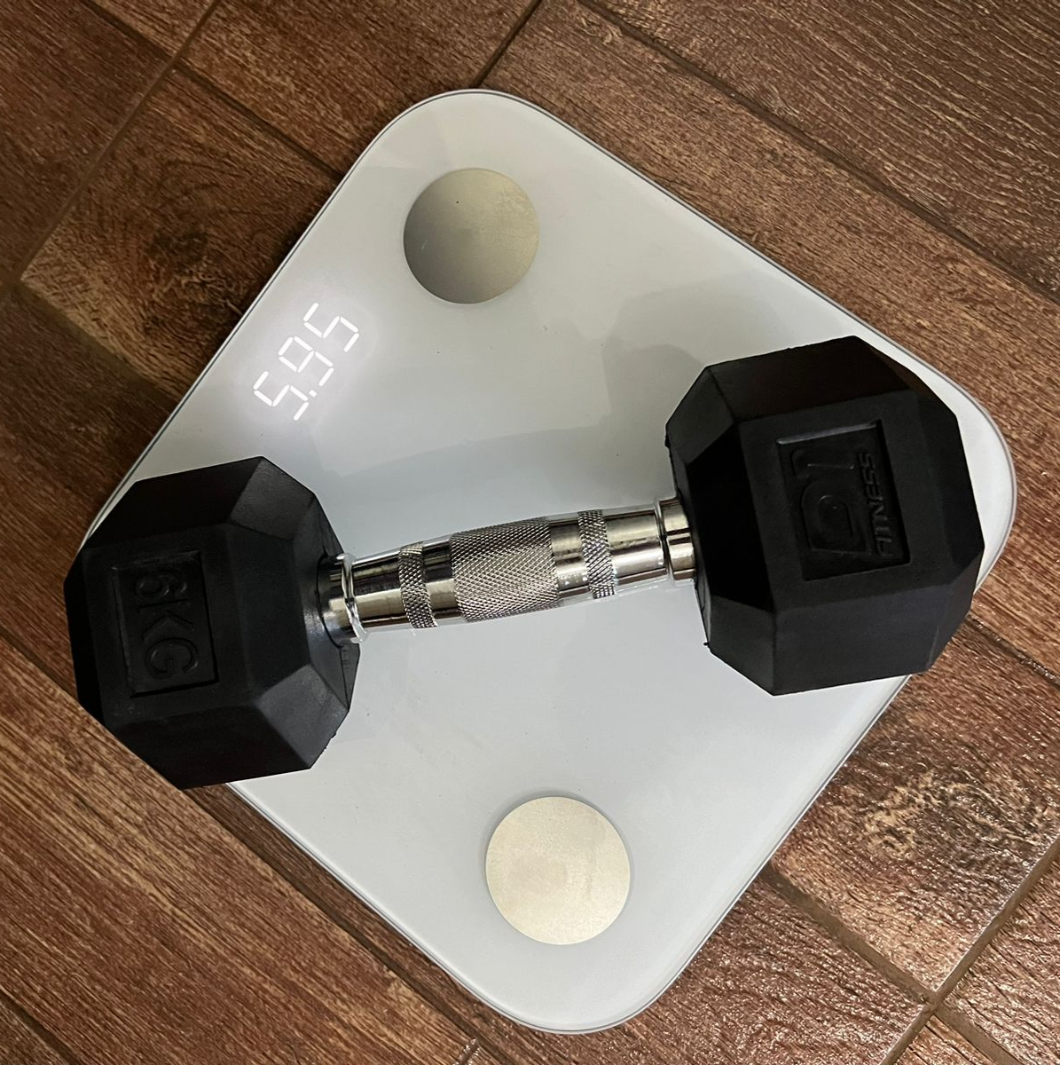 Halter Dumbbell Sextavado Emborrachado Cromado 6 KG - Outlet