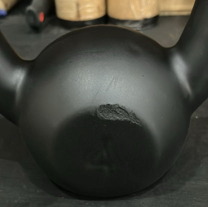 Kettlebell Emborrachado IronCast - Alça Longa 4kg (OUTLET)
